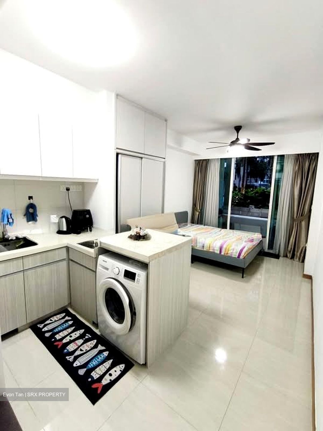 1 Canberra (D27), Condominium #569605111